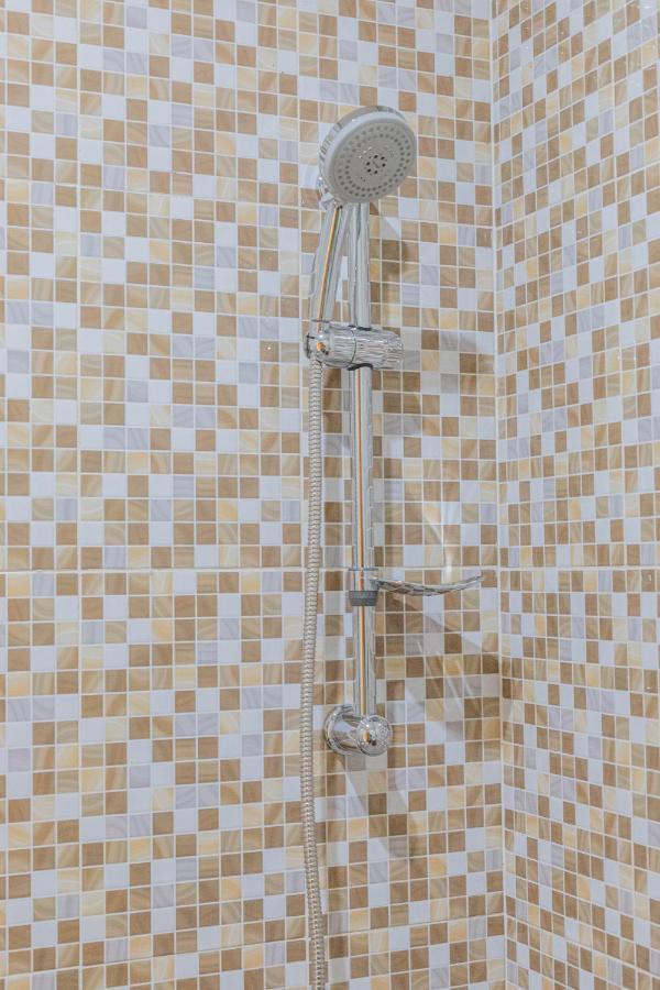 Candra Loka Studio & Apartment By The Loka 科洛布坎 外观 照片