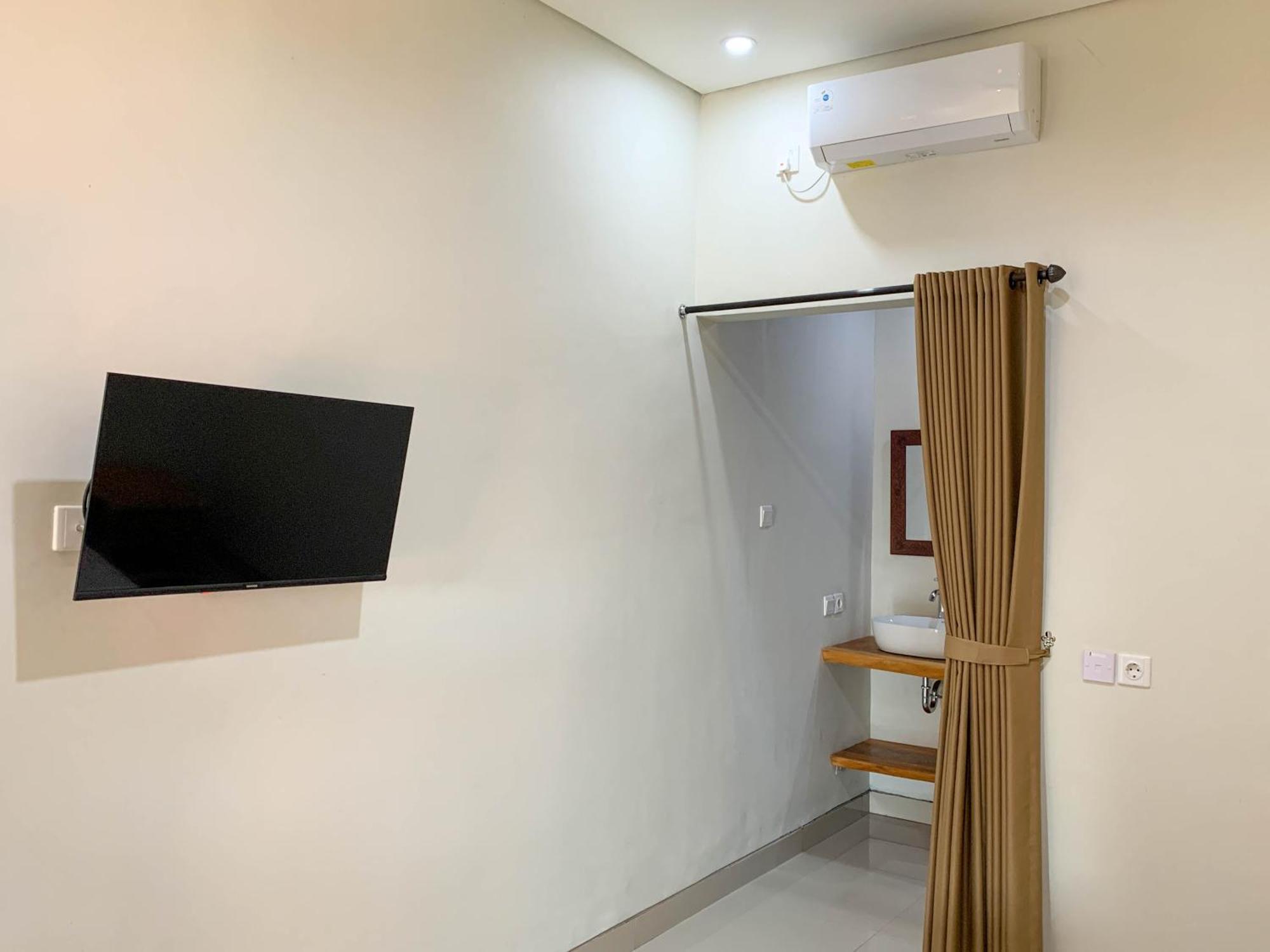 Candra Loka Studio & Apartment By The Loka 科洛布坎 外观 照片